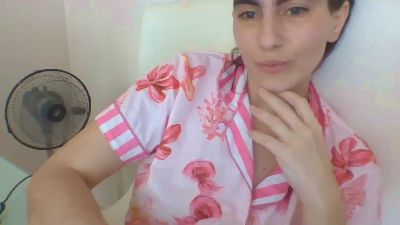 mari873 — modelo de webcam en línea en cam4