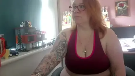 NikiDeeOfficial — Stripchat stream photo (Mar 2026)