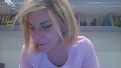 piccolaqueen — Cam4 stream photo (Mar 2026)