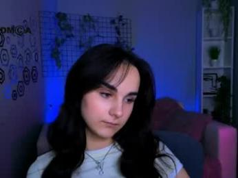 ariana_ross7 — modelo de webcam en línea en chaturbate