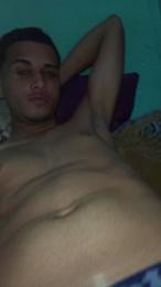 novin008 — modelo de webcam en línea en cam4