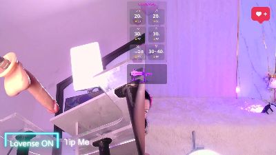 TylerBloom — Cam4 stream photo (Mar 2026)