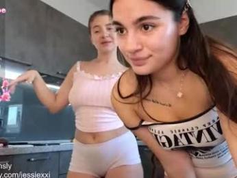jessiexxi — modelo de webcam en línea en chaturbate