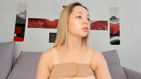 MiaThaine — Stripchat stream photo (Jun 2026)