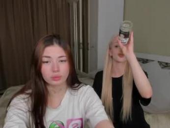 mmkakpoxyi22 — modelo de webcam en línea en chaturbate