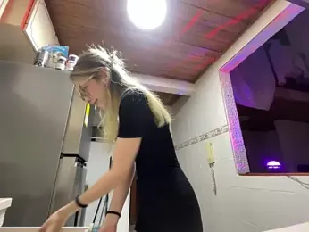 ReenKitty — Stripchat stream photo (Apr 2026)