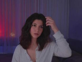 -Madi- — modelo de webcam en línea en bongacams