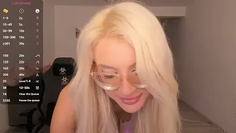 LovelyBianca — Stripchat stream photo (Apr 2026)