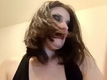 milfhot44 — Stripchat stream photo (May 2026)