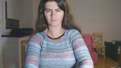 Charmella — Cam4 stream photo (Jul 2025)