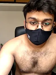 Rockky79 — modelo de webcam en línea en stripchat