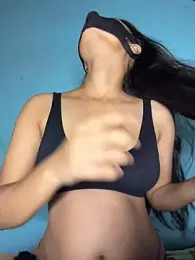 Riya_35_sexy — modelo de webcam en línea en stripchat
