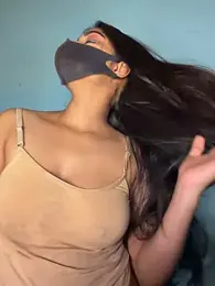 Riya_35_sexy — modelo de webcam en línea en stripchat