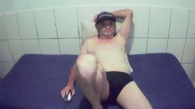 cesarpierdonaa1 — modelo de webcam en línea en cam4