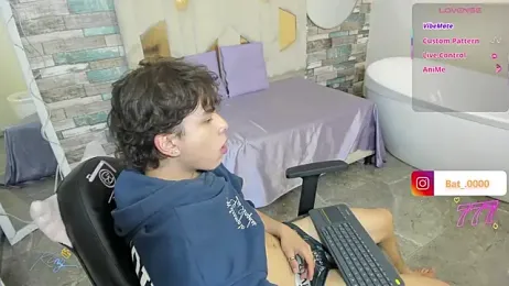 Elian_tay — modelo de webcam en línea en stripchat