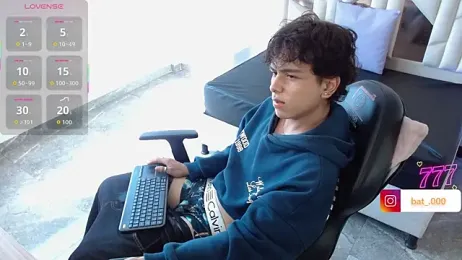 Elian_tay — modelo de webcam en línea en stripchat