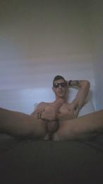 Nes2025 — modelo de webcam en línea en cam4