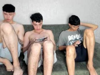 pelusos_mens — modelo de webcam en línea en chaturbate