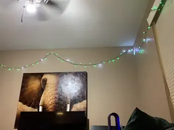 JuicyJoshy — Stripchat stream photo (Aug 2026)