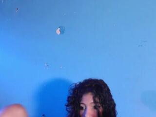 Petite Ariana — Flirt4free stream photo (Mar 2026)