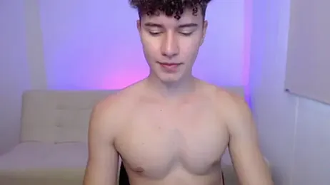 adrian_morelly — Stripchat stream photo (Apr 2026)