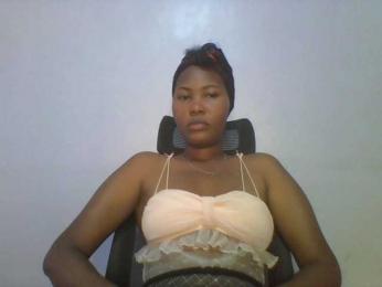 Pretty-thalia1 — Bongacams profile photo