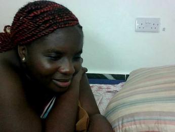 Hotybobbies — Bongacams stream photo (Aug 2025)