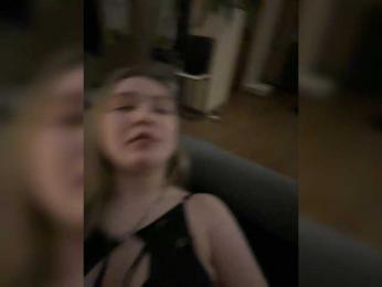 Babyblonde — modelo de webcam en línea en bongacams