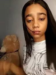 Zoe_Sweett18 — Stripchat stream photo (Apr 2026)