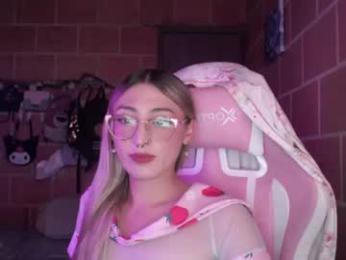 andrea_camila — modelo de webcam en línea en chaturbate