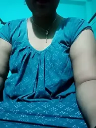 Hot-Sexy_anuradha — Stripchat stream photo (Aug 2025)