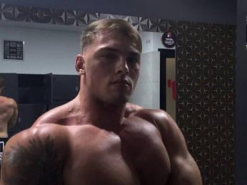 MarkOlberg — modelo de webcam en línea en livejasmin