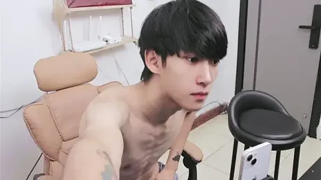 Ee_999 — modelo de webcam en línea en stripchat