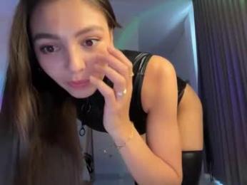 keirasworld — modelo de webcam en línea en chaturbate