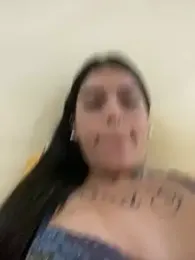 laryandrade — Stripchat stream photo (May 2025)