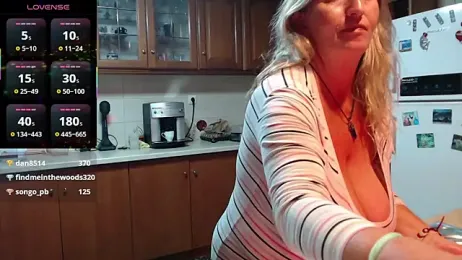 JennaDeluxe — Stripchat stream photo (Apr 2026)