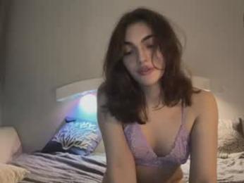 carry_hai — Chaturbate stream photo (Aug 2026)