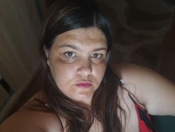 IonyEllaa — modelo de webcam en línea en livejasmin