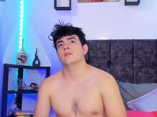 sweet-jeremy — modelo de webcam en línea en camsoda