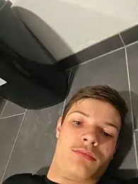 Ich_bins_einfach — Stripchat stream photo (Jul 2026)