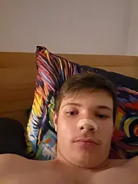 Ich_bins_einfach — modelo de webcam en línea en stripchat
