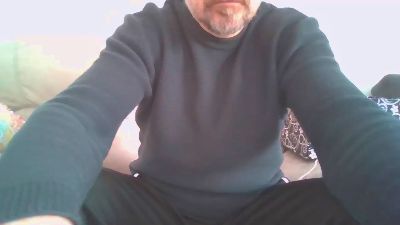 AlexJulian740 — Cam4 stream photo (Apr 2026)