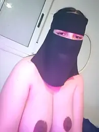 om_tiz — modelo de webcam en línea en stripchat