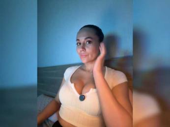 QWEENII — Bongacams stream photo (May 2026)