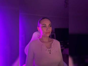 QWEENII — Bongacams stream photo (May 2026)