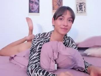 agathauwuart — modelo de webcam en línea en chaturbate