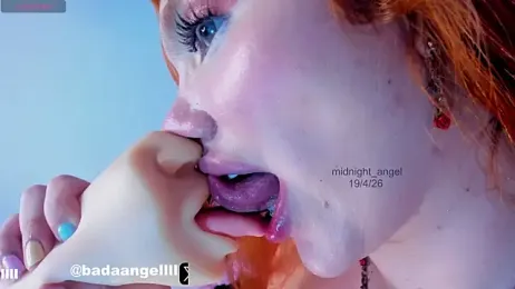 midnight_angell — modelo de webcam en línea en stripchat