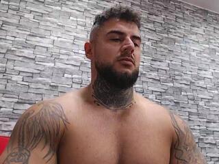 Tudfwlch Y — modelo de webcam en línea en flirt4free