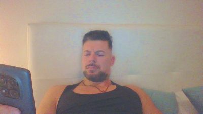 stucco2025 — Cam4 stream photo (Nov 2025)