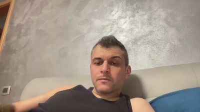 skypeduro — Cam4 stream photo (Feb 2026)